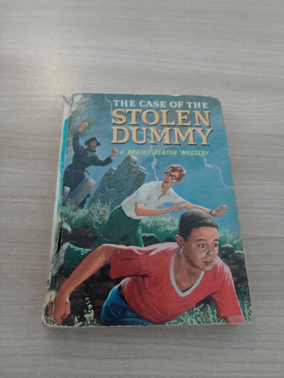 The case of stolen dummy, a brain Benton mystery, 1961(VO)